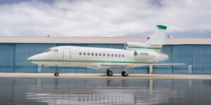 1990 Falcon 900B