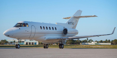 Hawker 900