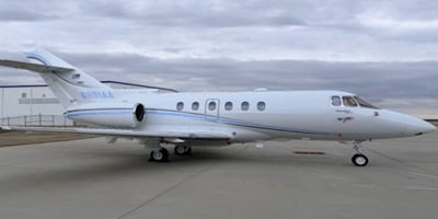 Hawker 900